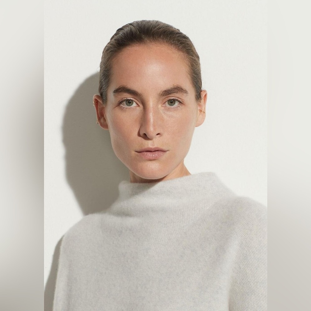 Vince Cashmere Funnel-Neck Sweater - Picture 3 of 13